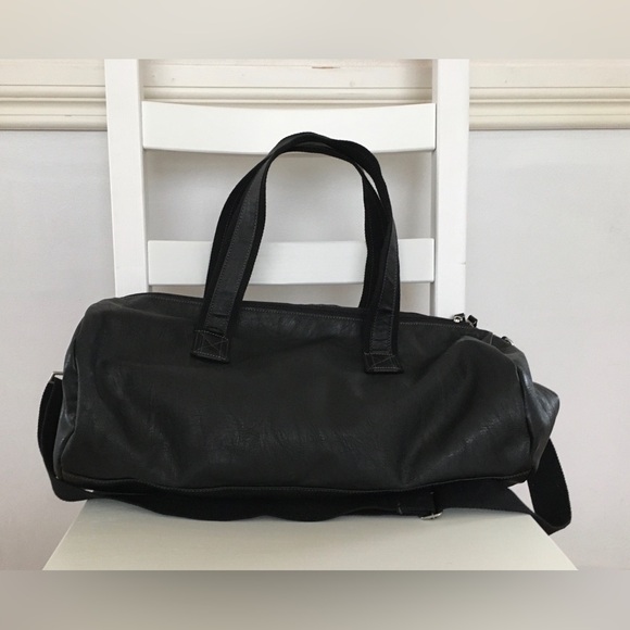 Faux leather duffel bag - Picture 3 of 6